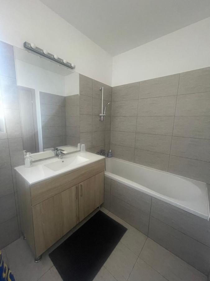 Greenfield Baneasa Apartment In Βουκουρέστι Εξωτερικό φωτογραφία